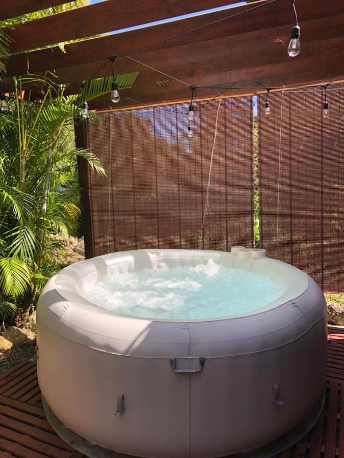 Eden Chalet, Spa Privatif Les Abymes Bagian luar foto